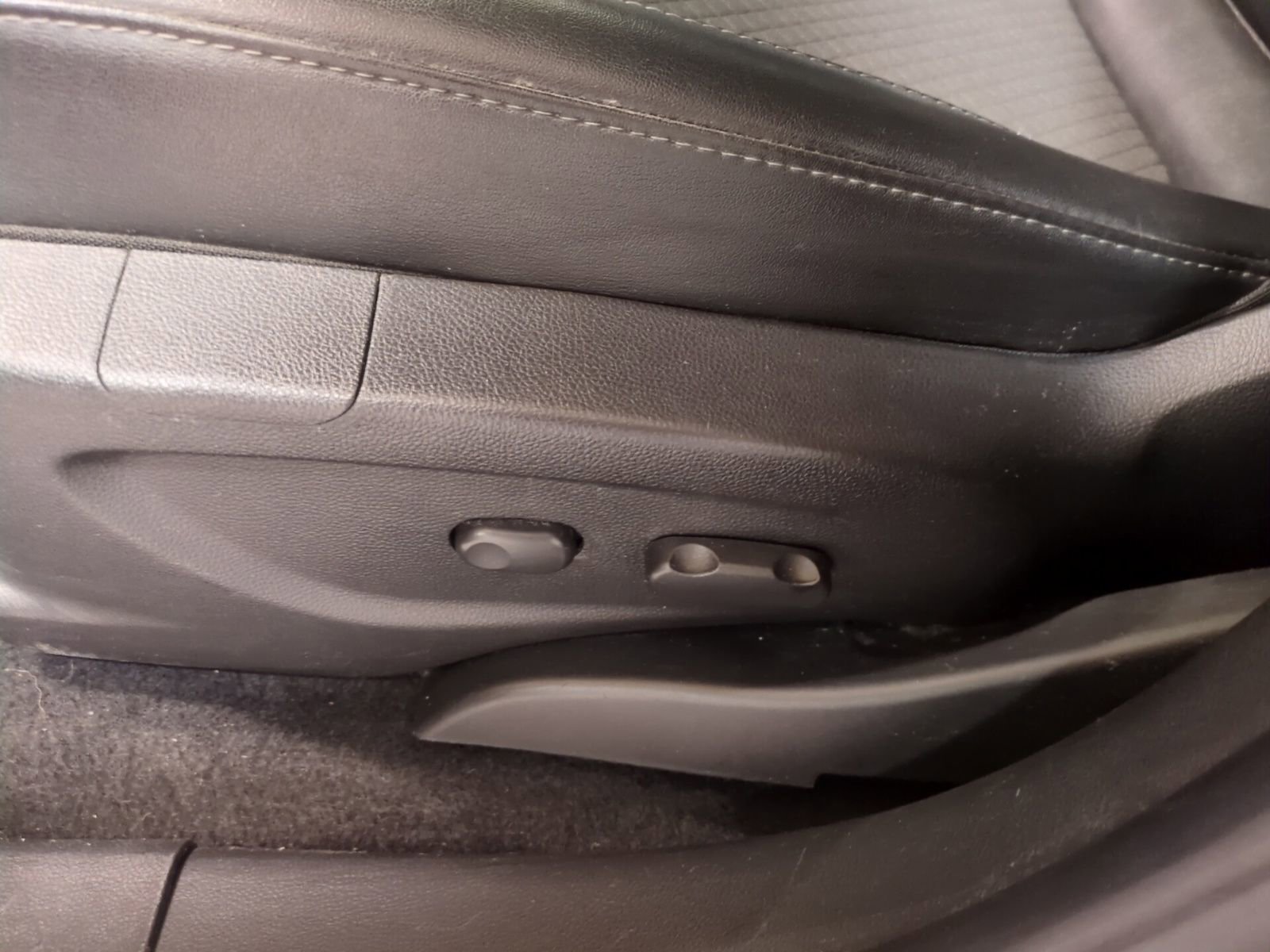 Used 2019 Buick Encore Sport Touring w/ Safety Package image 16