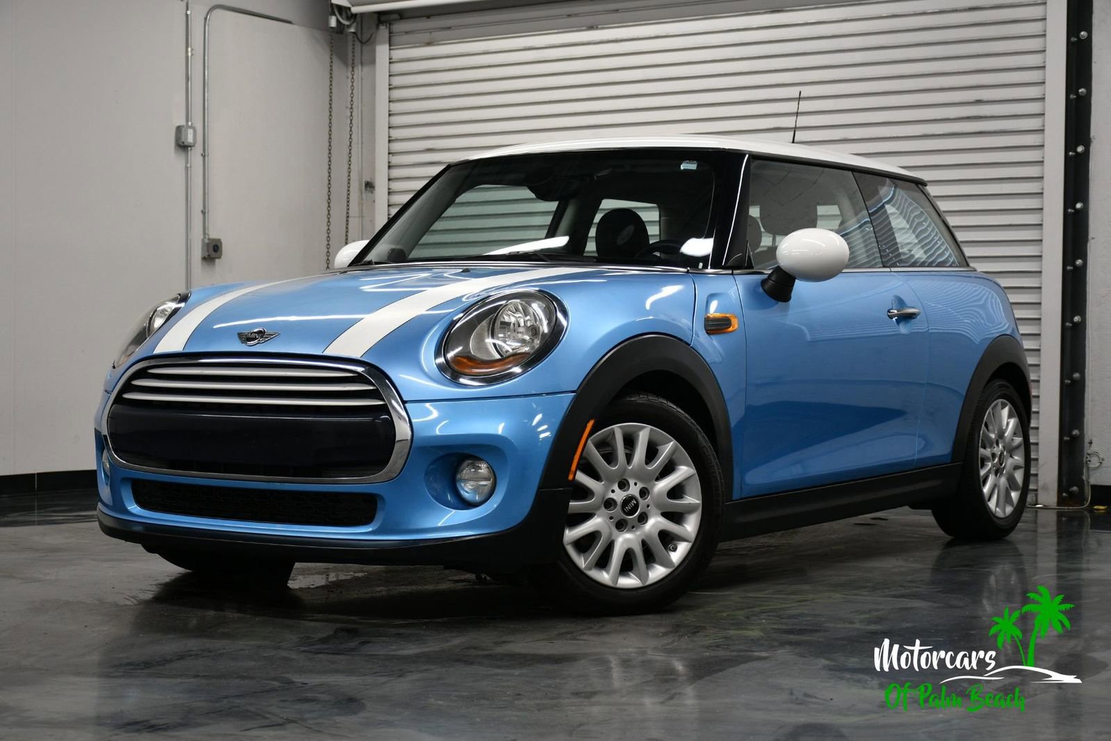 Used 2015 MINI Cooper 2-Door Hardtop FWD image 1