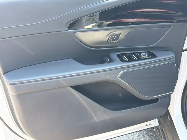 New 2026 Lincoln Nautilus Premier w/ Jet Appearance Package AWD/4WD image 11