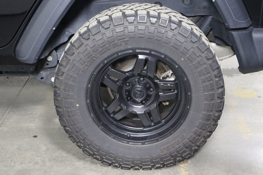Used 2023 Jeep Wrangler Unlimited Sport AWD/4WD image 36