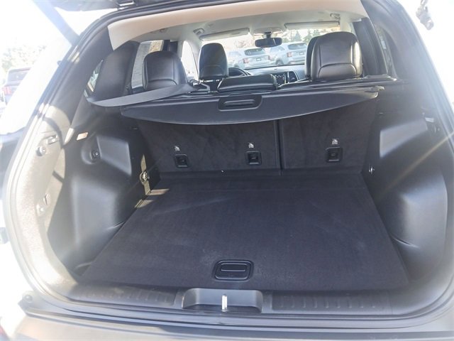 Used 2019 Jeep Cherokee Limited image 23