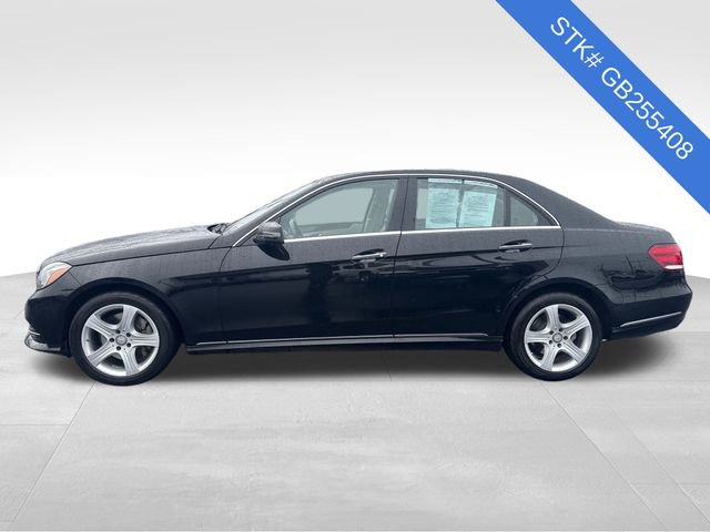 Used 2016 Mercedes-Benz E 350 4MATIC Sedan image 4