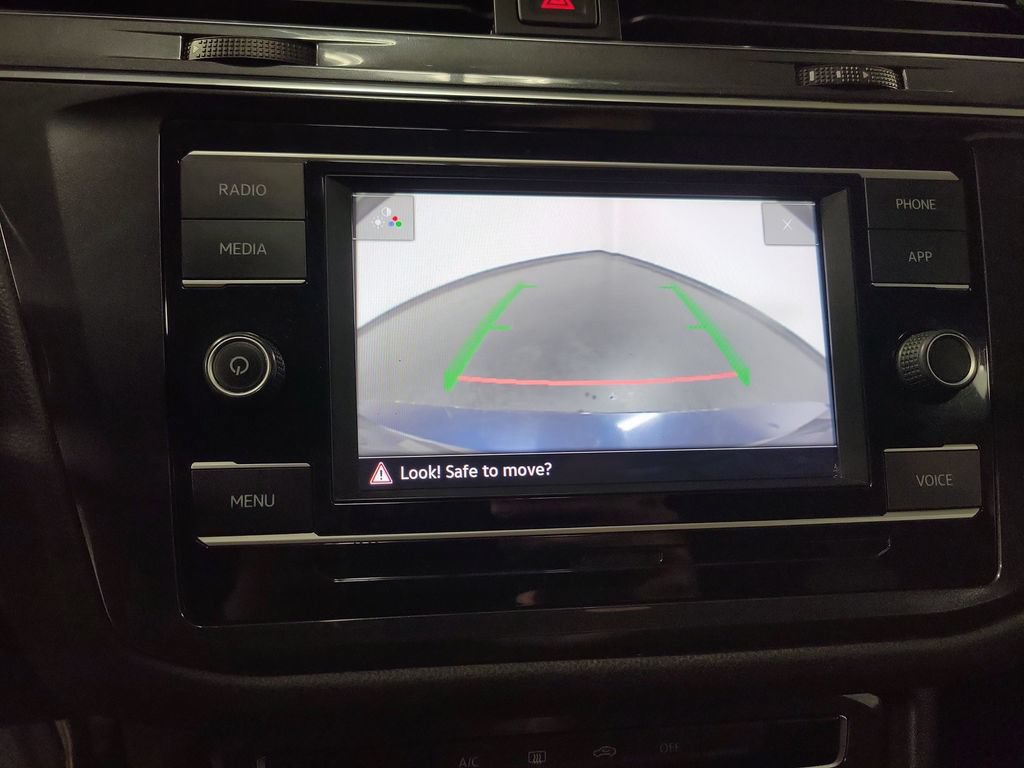 Used 2021 Volkswagen Tiguan S FWD image 21