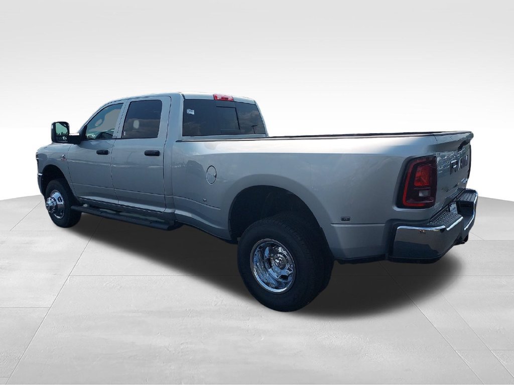 New 2026 RAM 3500 Tradesman AWD/4WD image 3