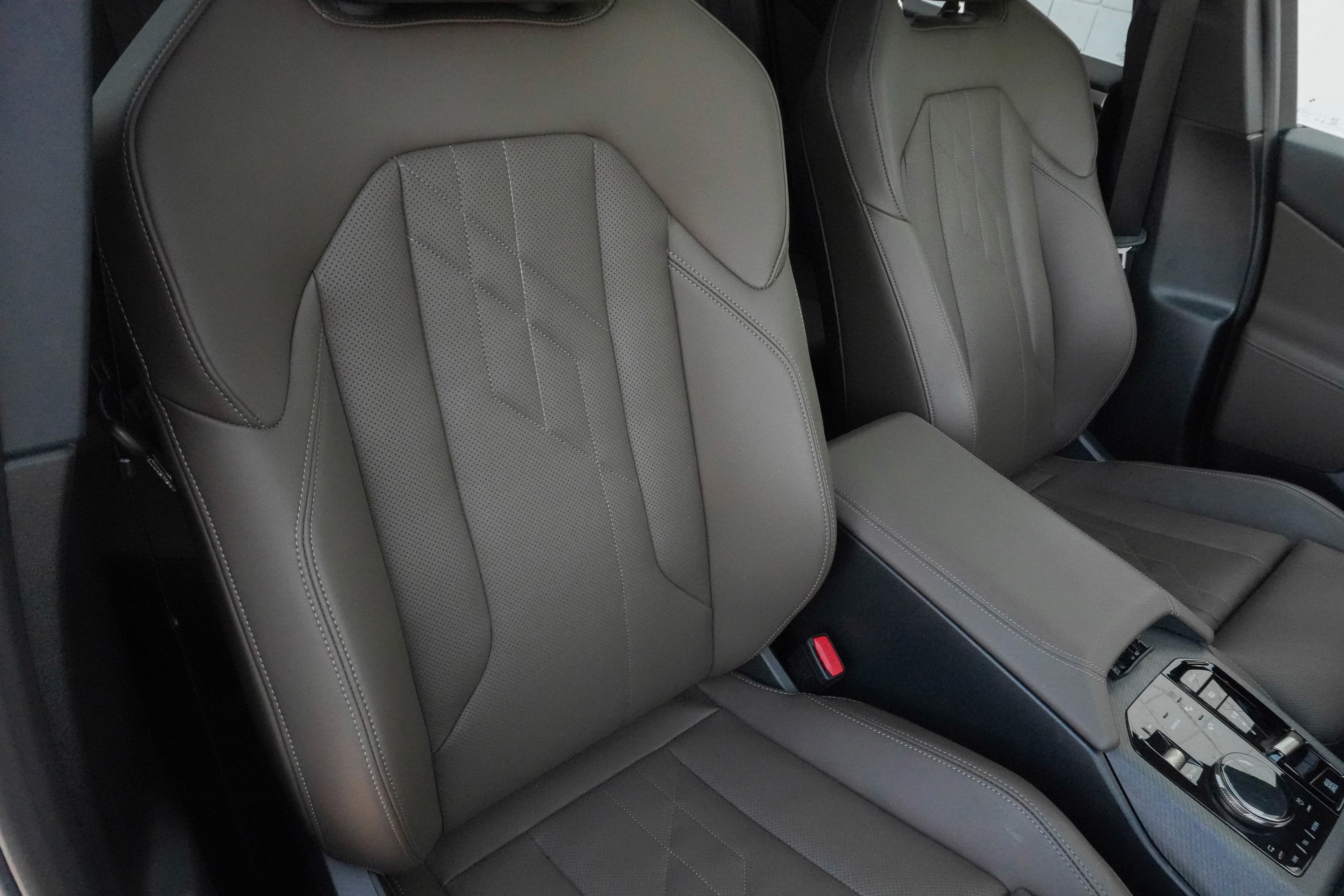Used 2025 BMW X3 xDrive30i w/ Premium Package AWD/4WD image 14