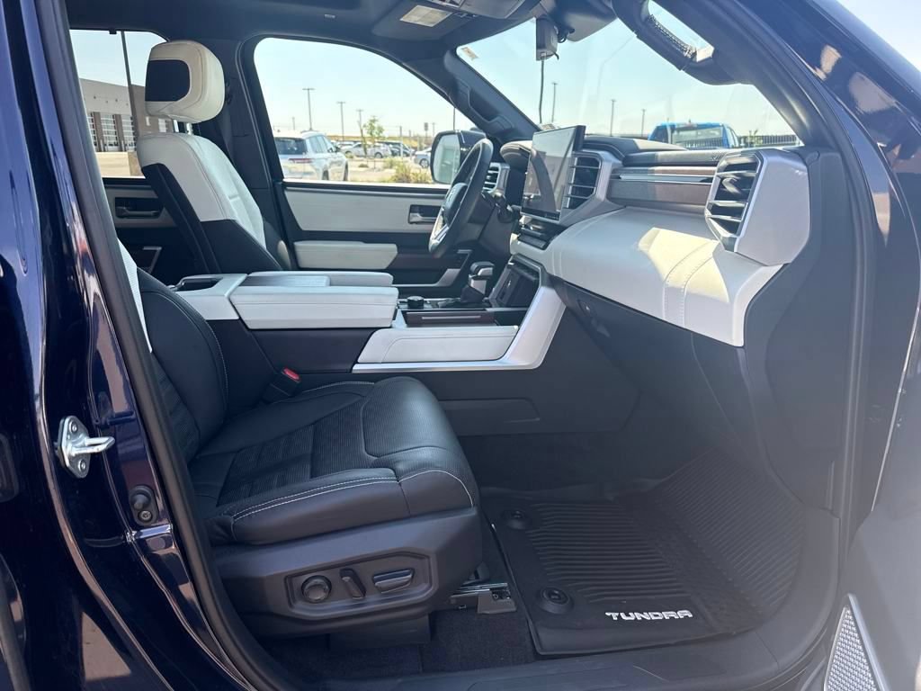 Used 2024 Toyota Tundra Capstone AWD/4WD image 36