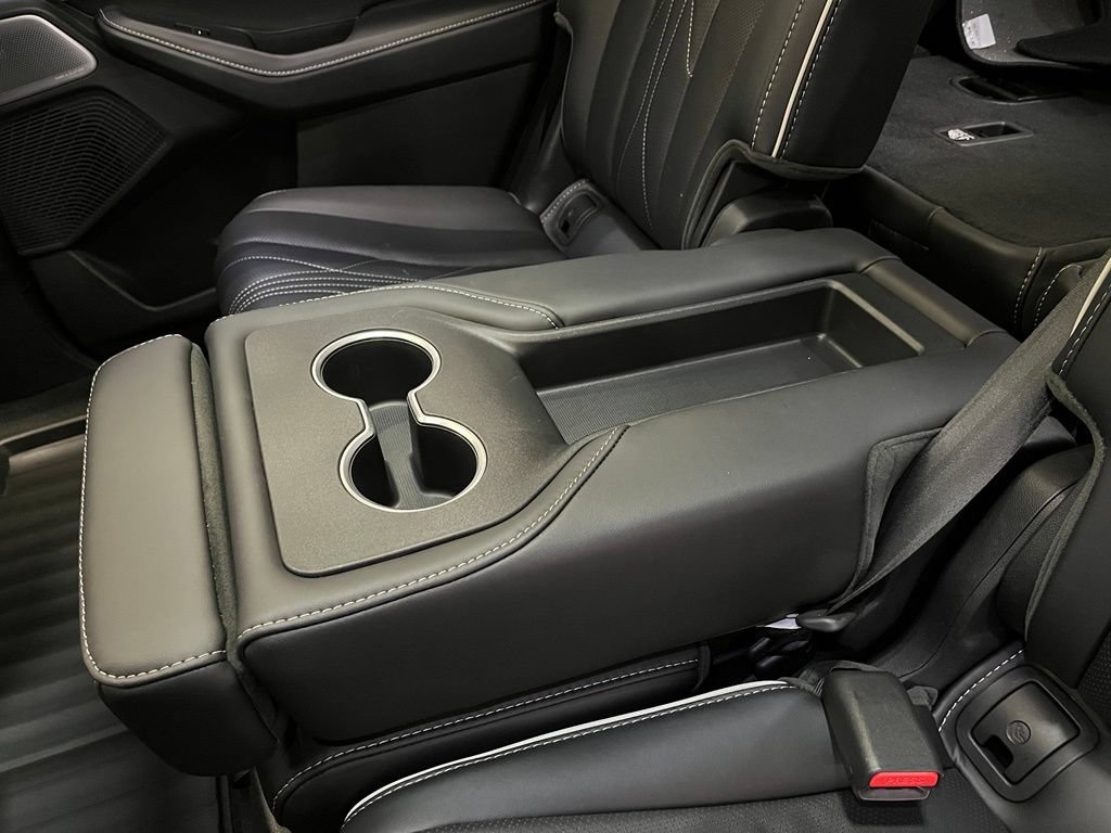 Certified 2025 Acura MDX SH-AWD w/ Advance Package image 15