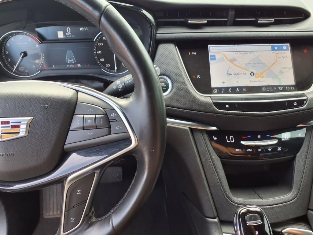 Used 2023 Cadillac XT5 Premium Luxury image 16