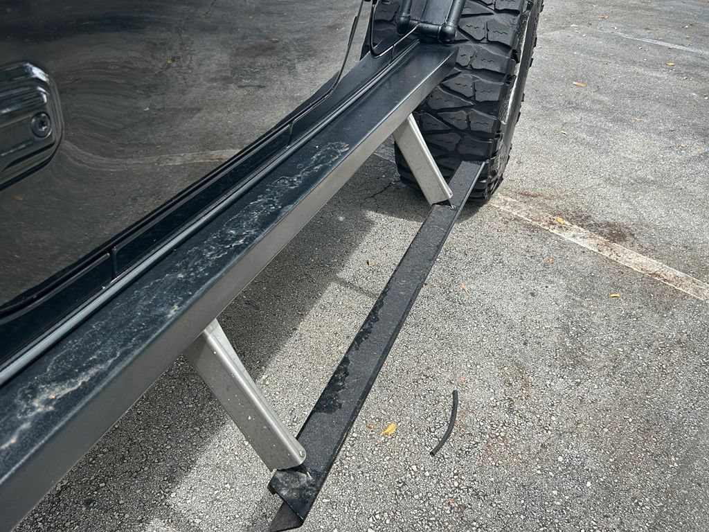 Used 2018 Jeep Wrangler Unlimited Sahara AWD/4WD image 26