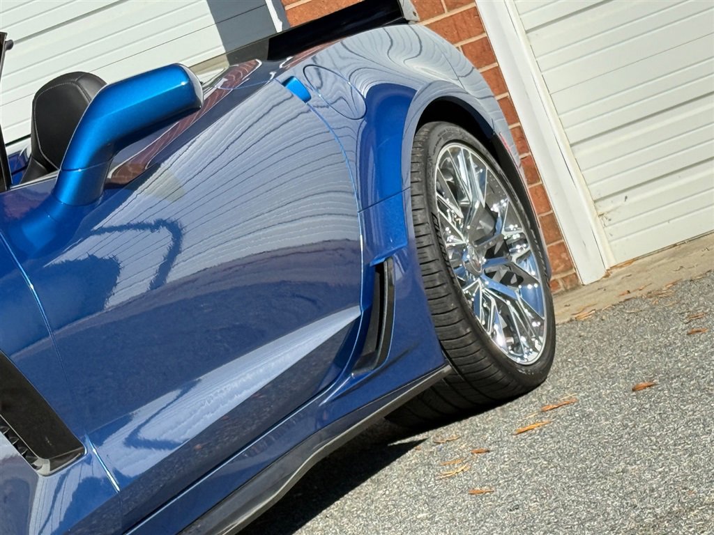 Used 2016 Chevrolet Corvette Z06 w/ 3LZ Preferred Equipment Group image 12