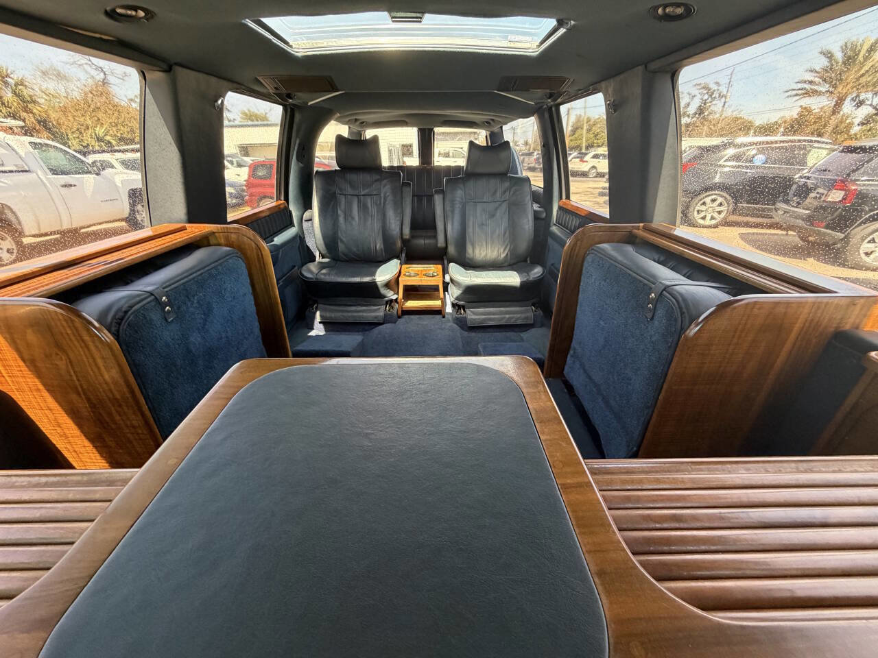 Used 1993 GMC Suburban 2500 image 16