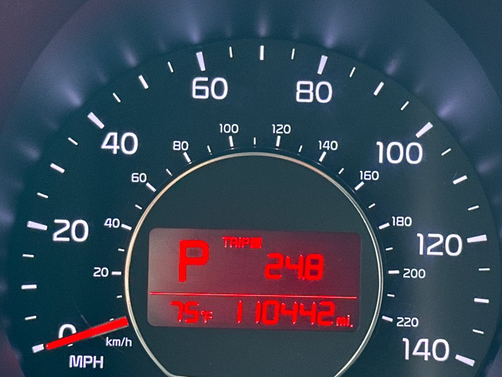 Used 2016 Kia Soul + FWD image 12