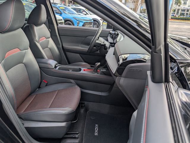 Used 2025 Nissan Kicks SR image 19