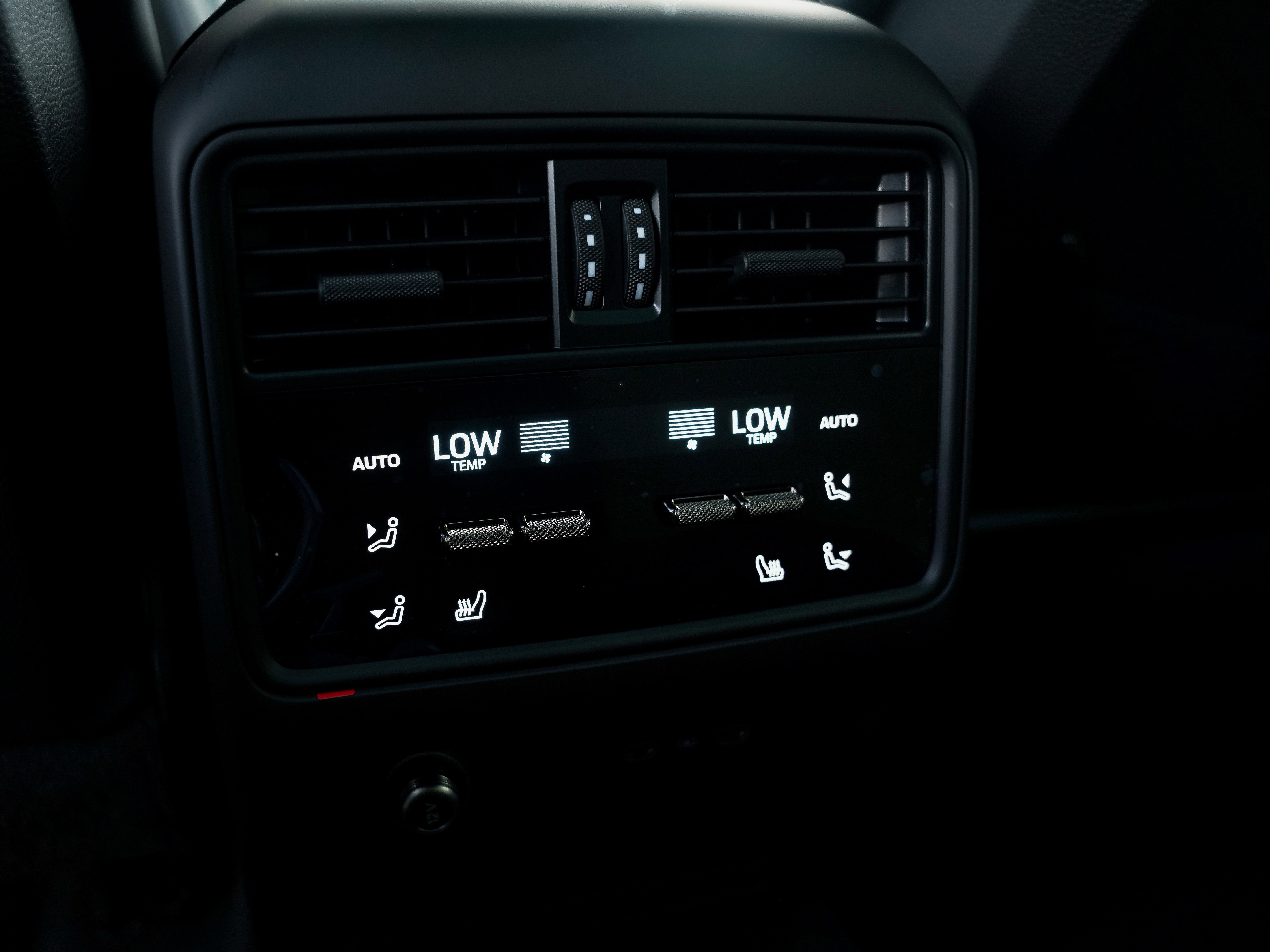 New 2026 Porsche Cayenne Turbo image 28