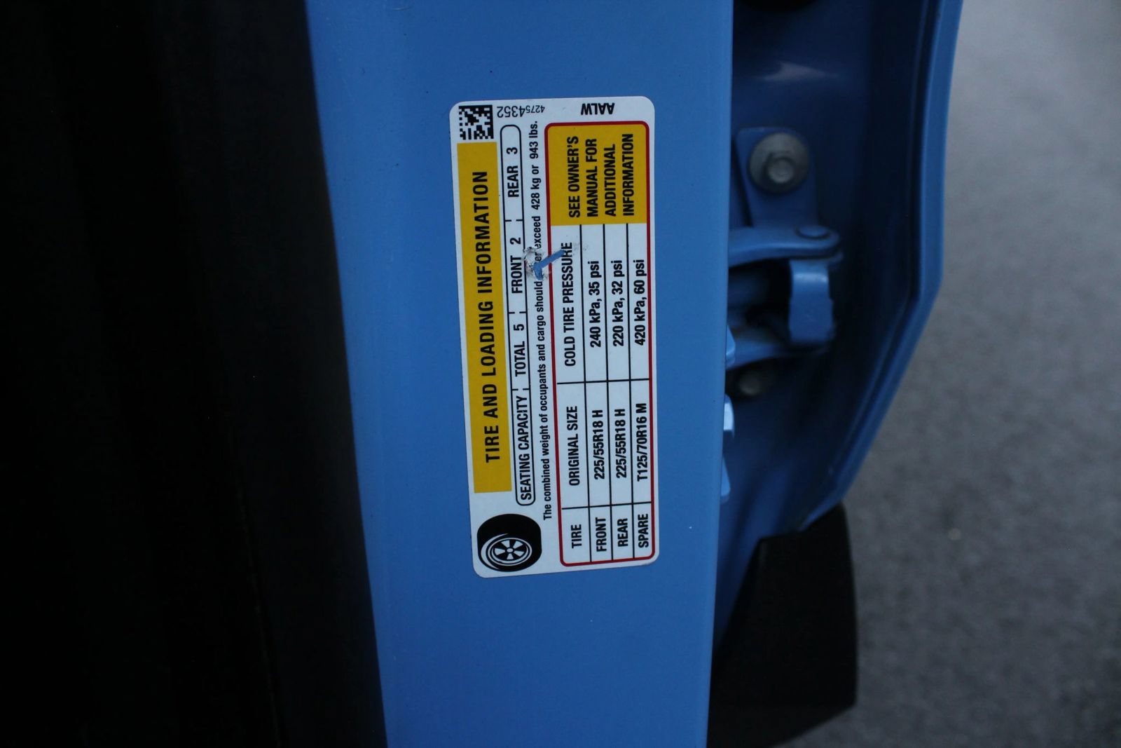 Used 2024 Chevrolet Trax RS FWD image 34