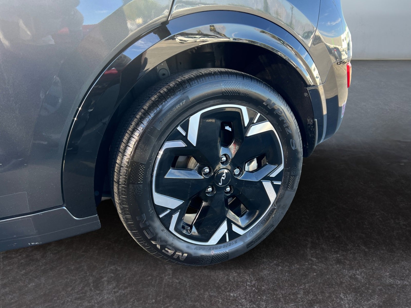 Used 2024 Kia Niro Wind image 14