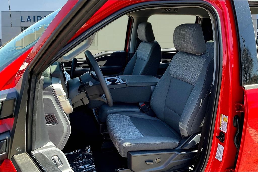 New 2026 Ford F350 XLT w/ XLT Premium Package image 27