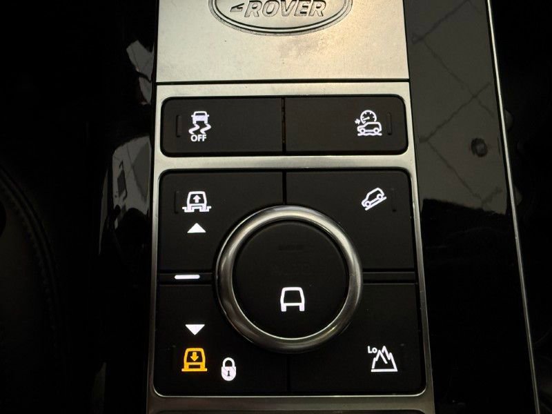 Used 2020 Land Rover Range Rover HSE image 34