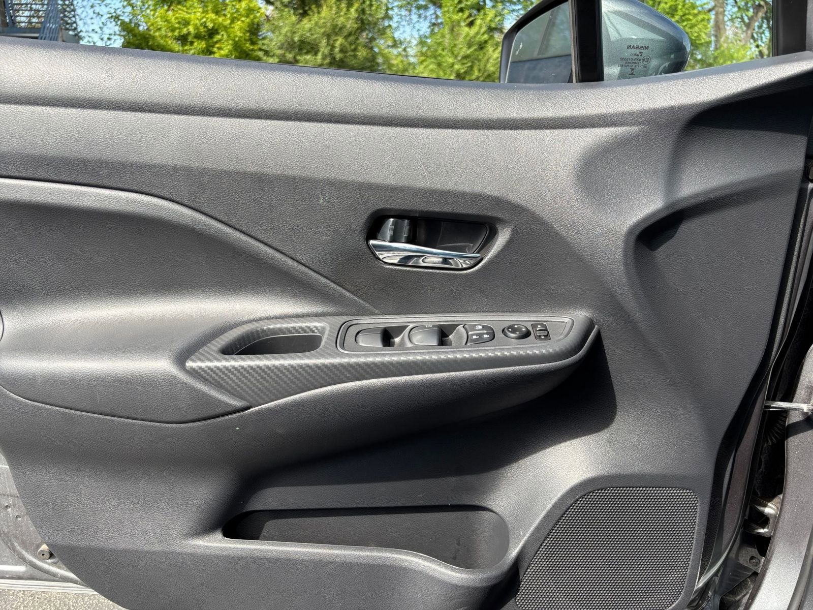 Used 2025 Nissan Versa SV FWD image 18