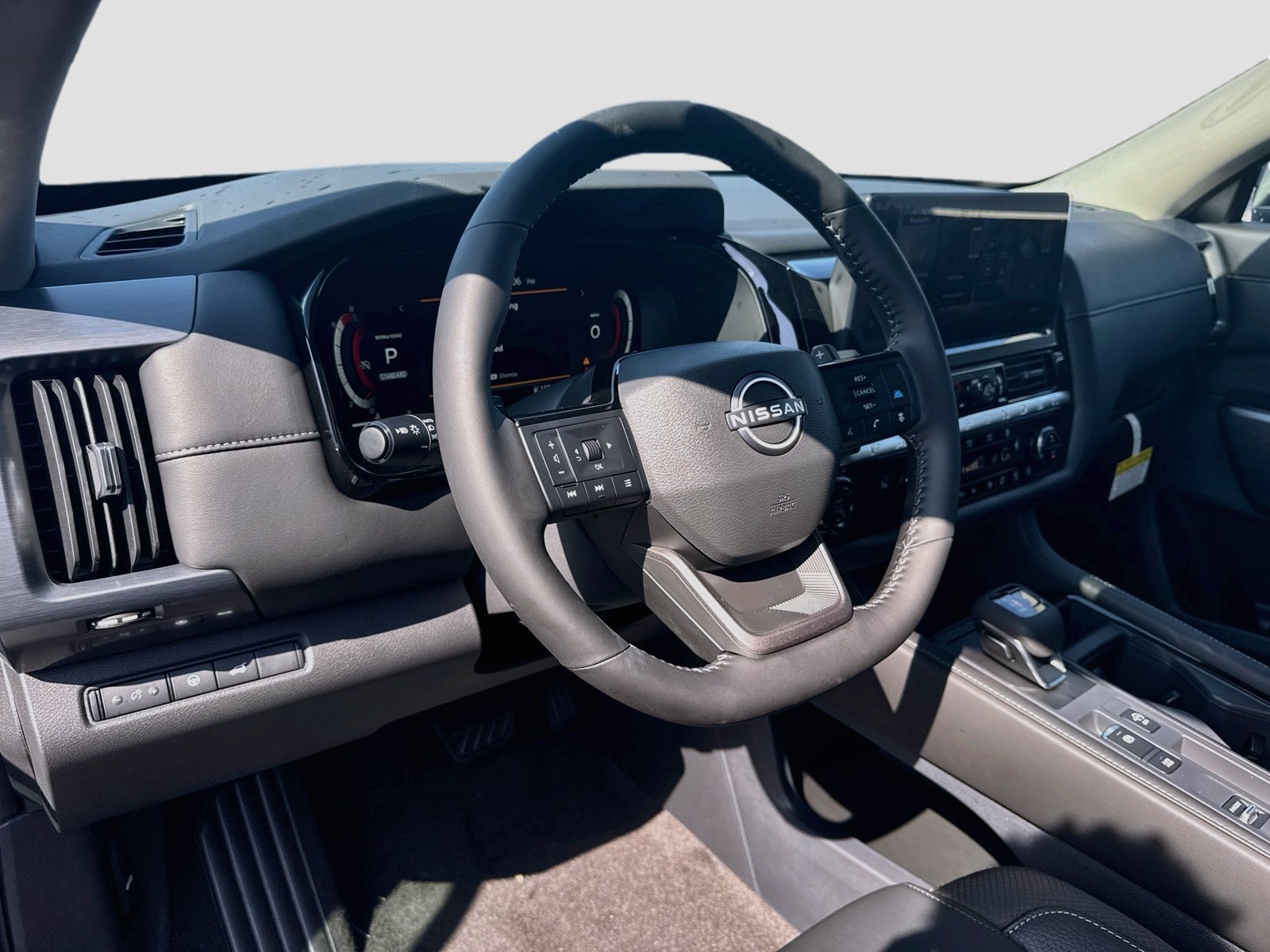 New 2026 Nissan Pathfinder SL FWD image 9