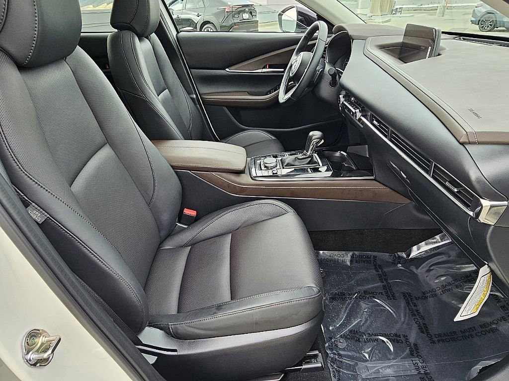 Certified 2025 MAZDA CX-30 2.5 Turbo w/ Premium Plus Pkg image 19