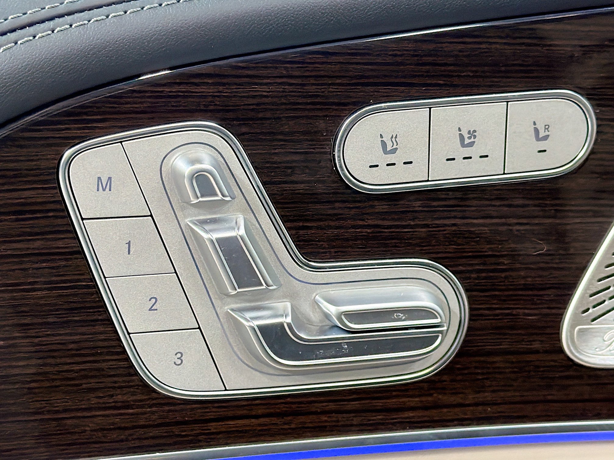 Used 2025 Mercedes-Benz GLE 53 AMG 4MATIC Coupe image 25