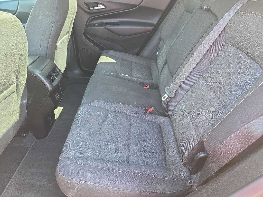 Used 2019 Chevrolet Equinox LT w/ Sun & Navigation Package image 13