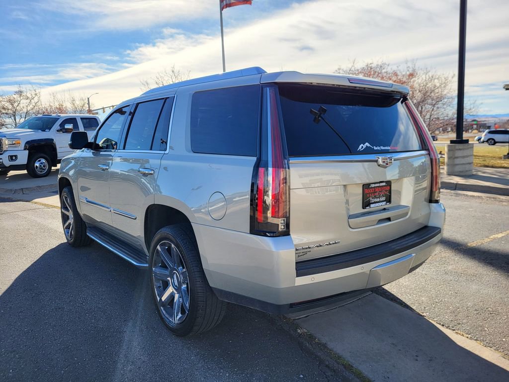 Used 2016 Cadillac Escalade Luxury image 6