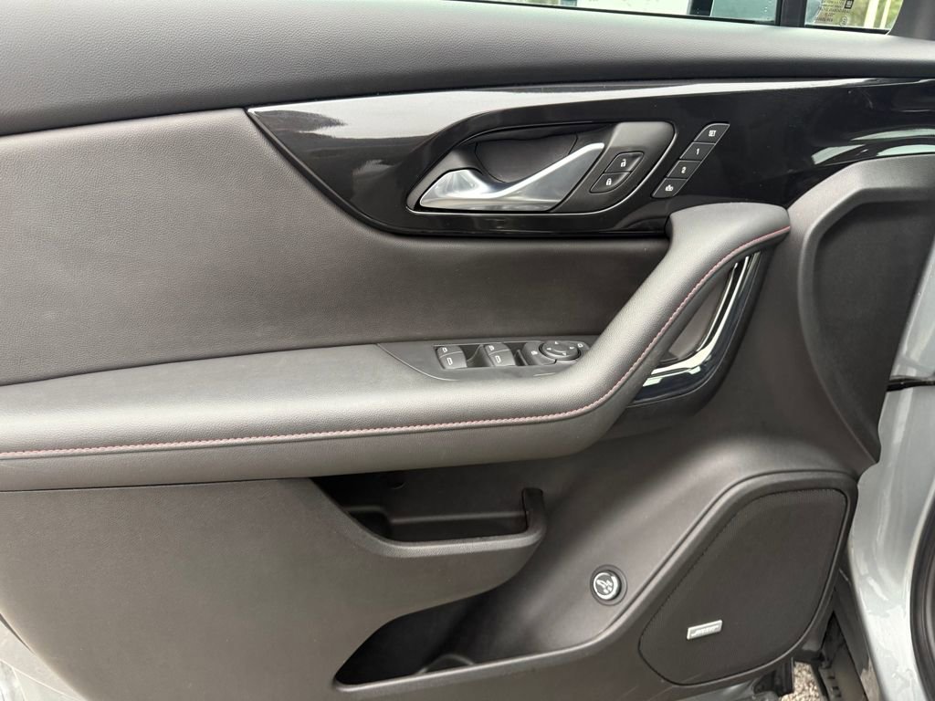 Used 2023 Chevrolet Blazer RS w/ Driver Confidence II Package image 10