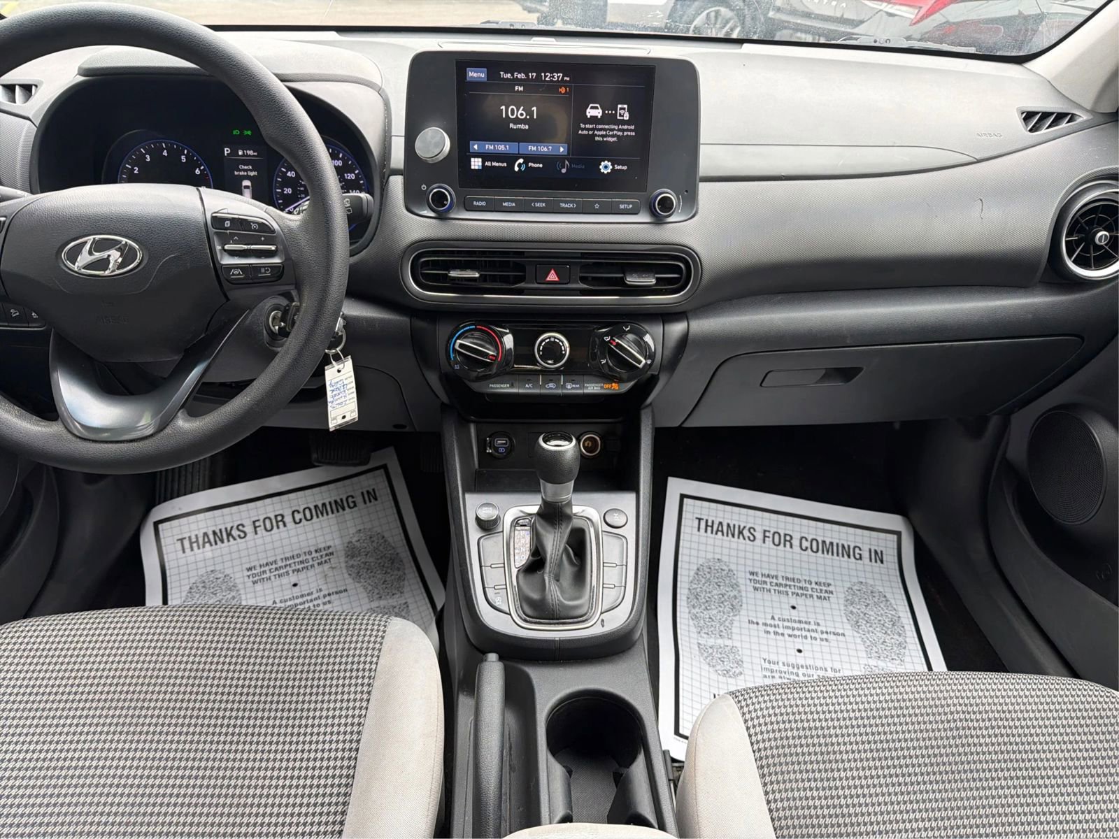 Used 2023 Hyundai Kona SE image 13