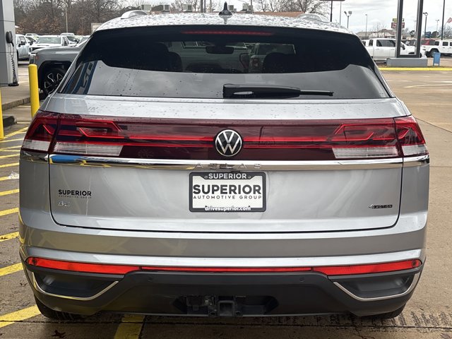 Used 2025 Volkswagen Atlas Cross Sport SE image 4