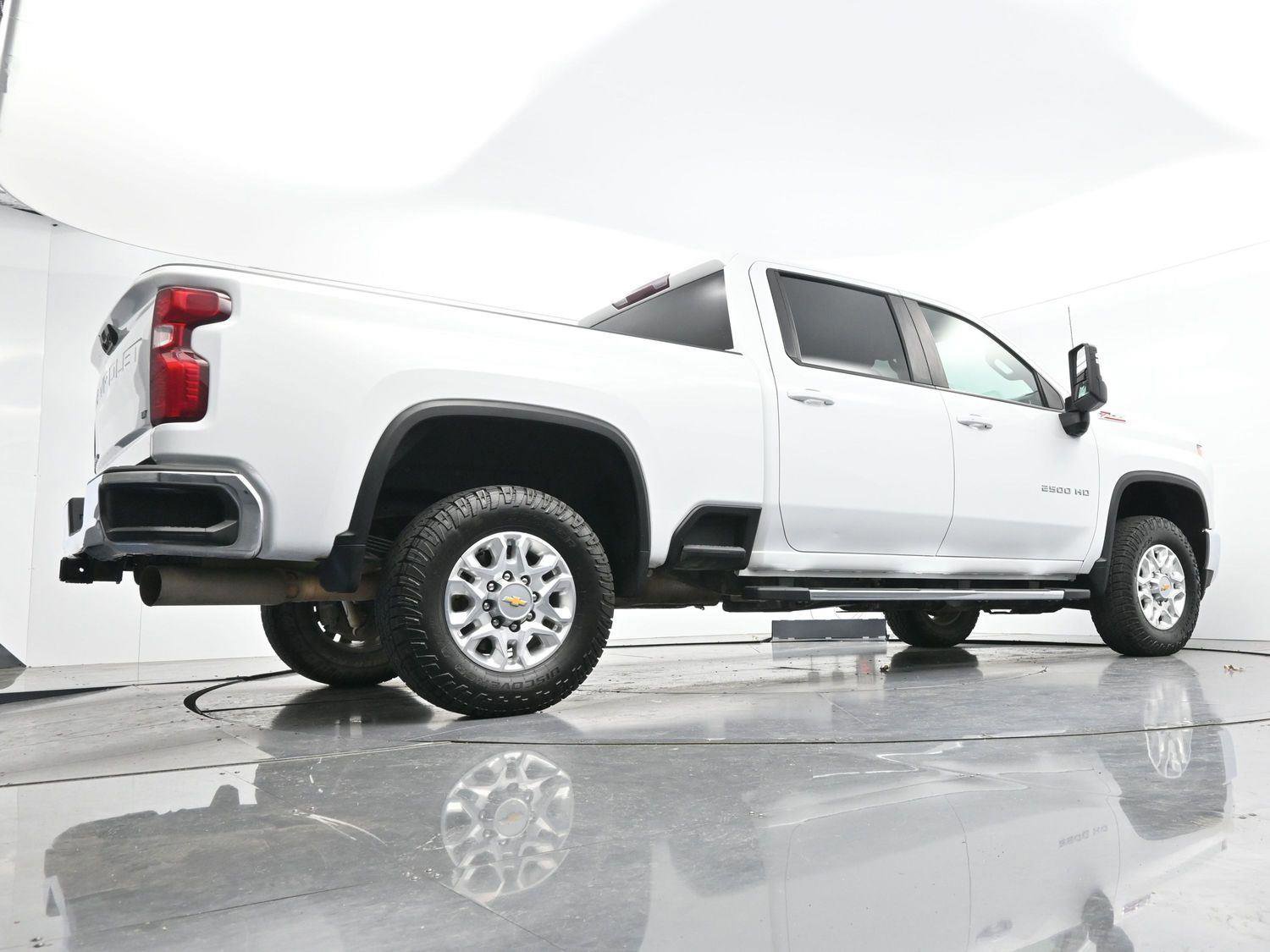 Used 2023 Chevrolet Silverado 2500 LT w/ Convenience Package image 49