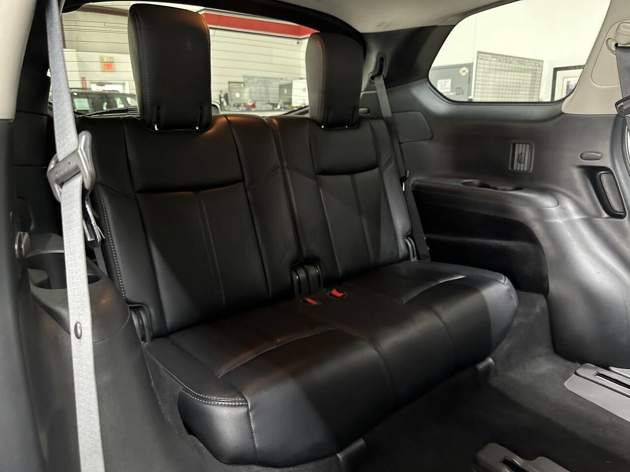 Used 2020 Nissan Pathfinder SL AWD/4WD image 15