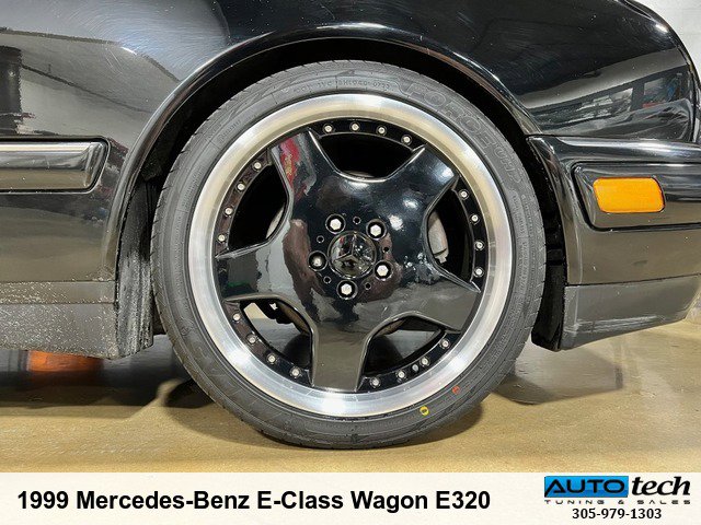 Used 1999 Mercedes-Benz E 320 Wagon image 12