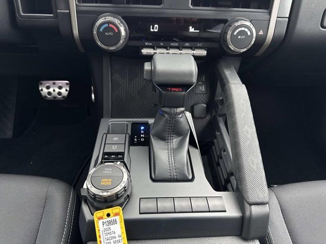 Certified 2025 Toyota Tacoma TRD Sport AWD/4WD image 26