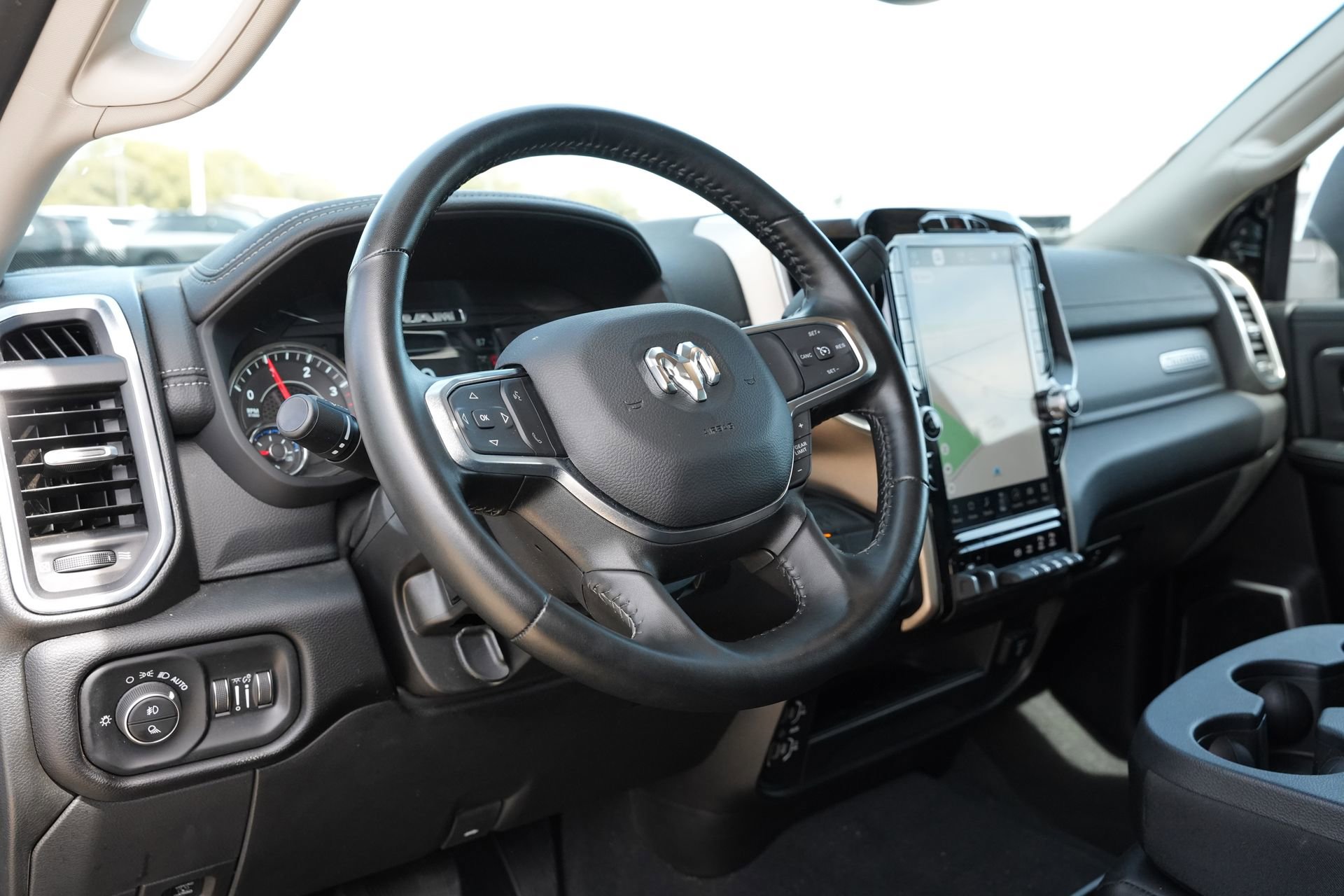 Used 2024 RAM 2500 Laramie image 17