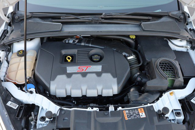 Used 2017 Ford Focus ST w/ Equipment Group 401A FWD image 47