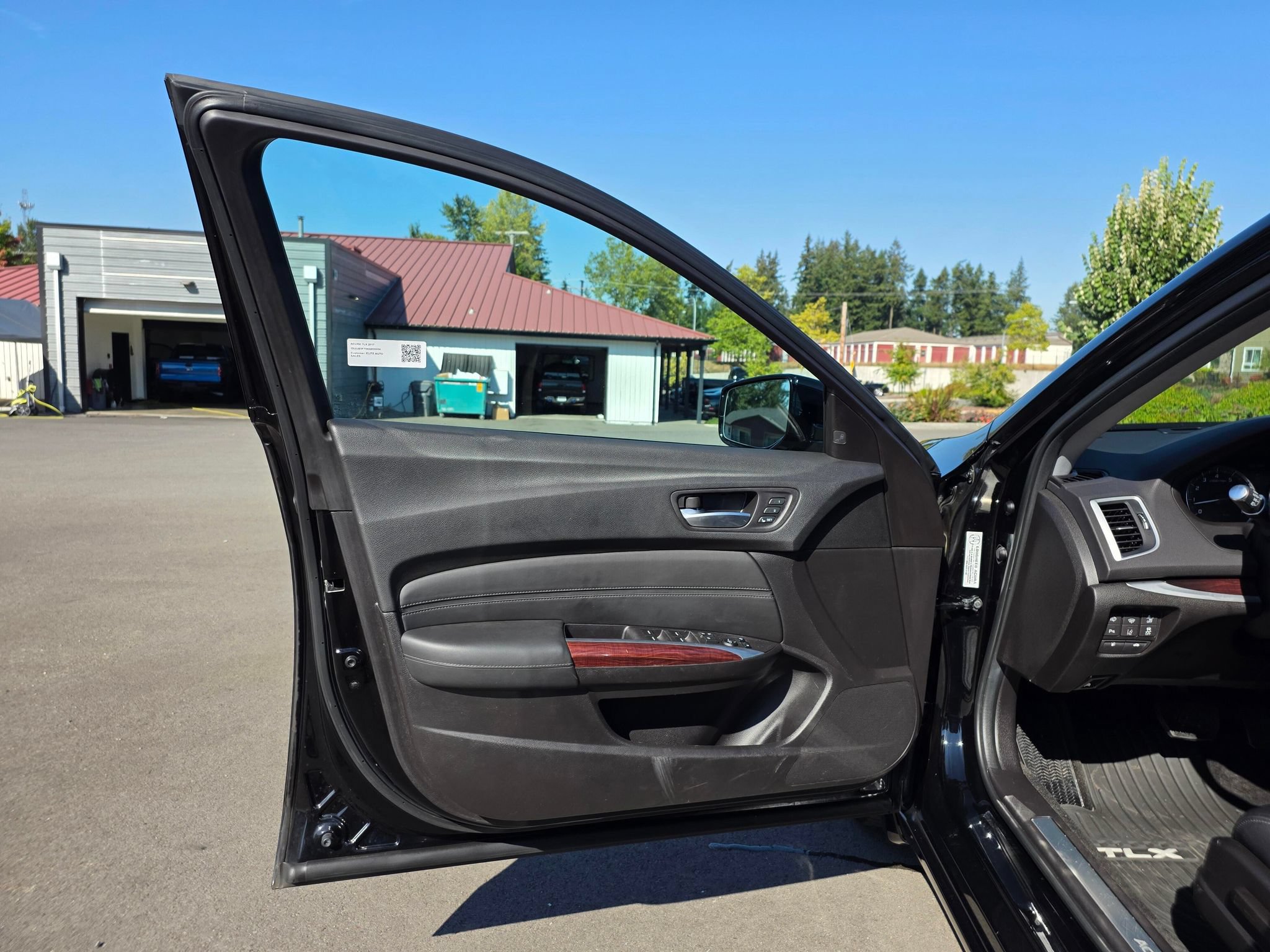 Used 2017 Acura TLX w/ Advance Package AWD/4WD image 23