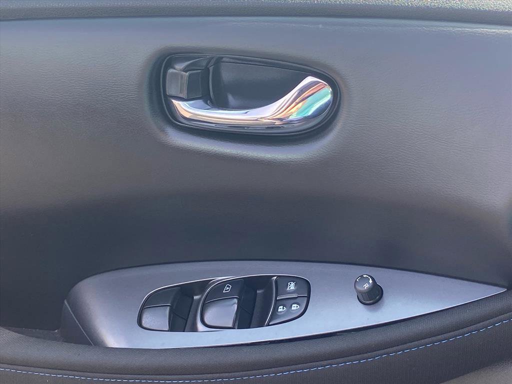 Used 2023 Nissan Leaf S image 17