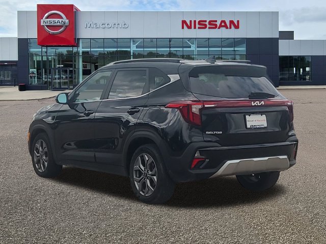 Used 2024 Kia Seltos S FWD image 5
