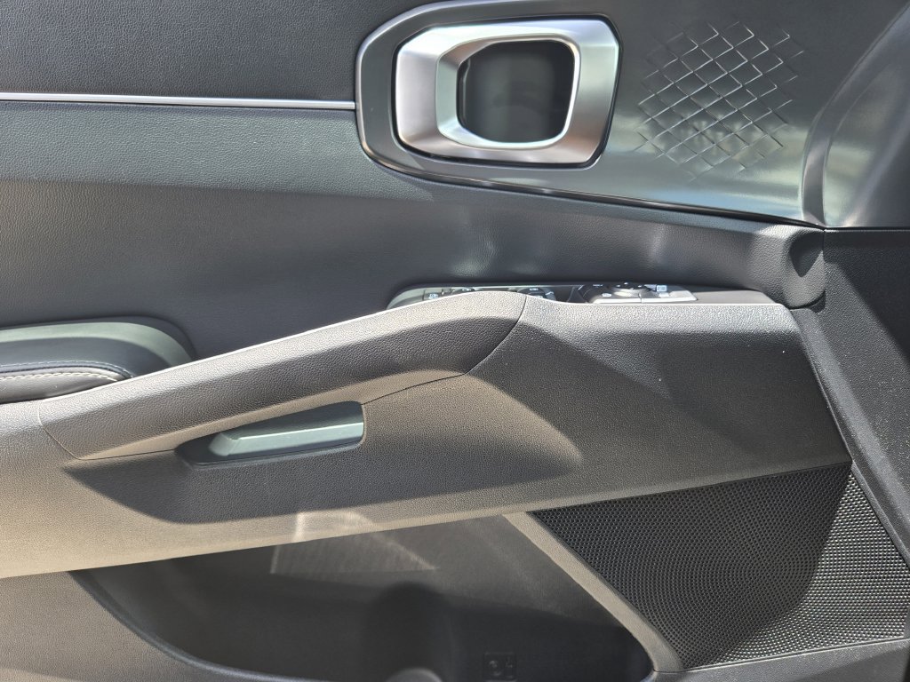 New 2026 Kia Sorento LX FWD image 16