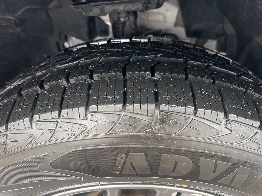 Certified 2024 Nissan Rogue S image 39