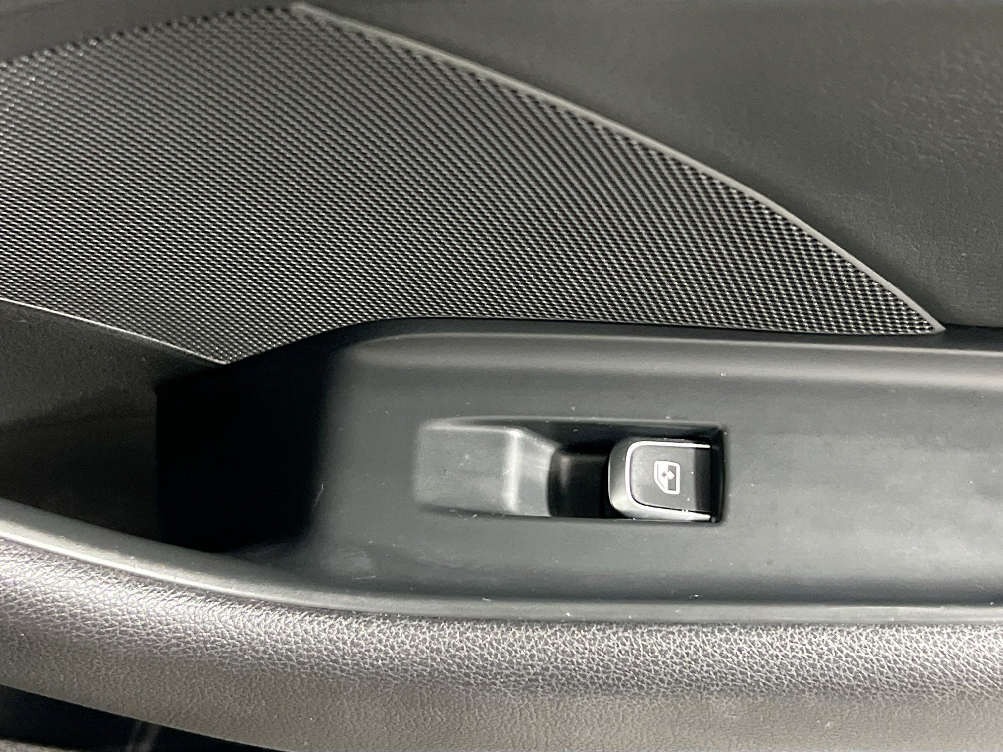 Used 2020 Audi A3 2.0T Premium image 32