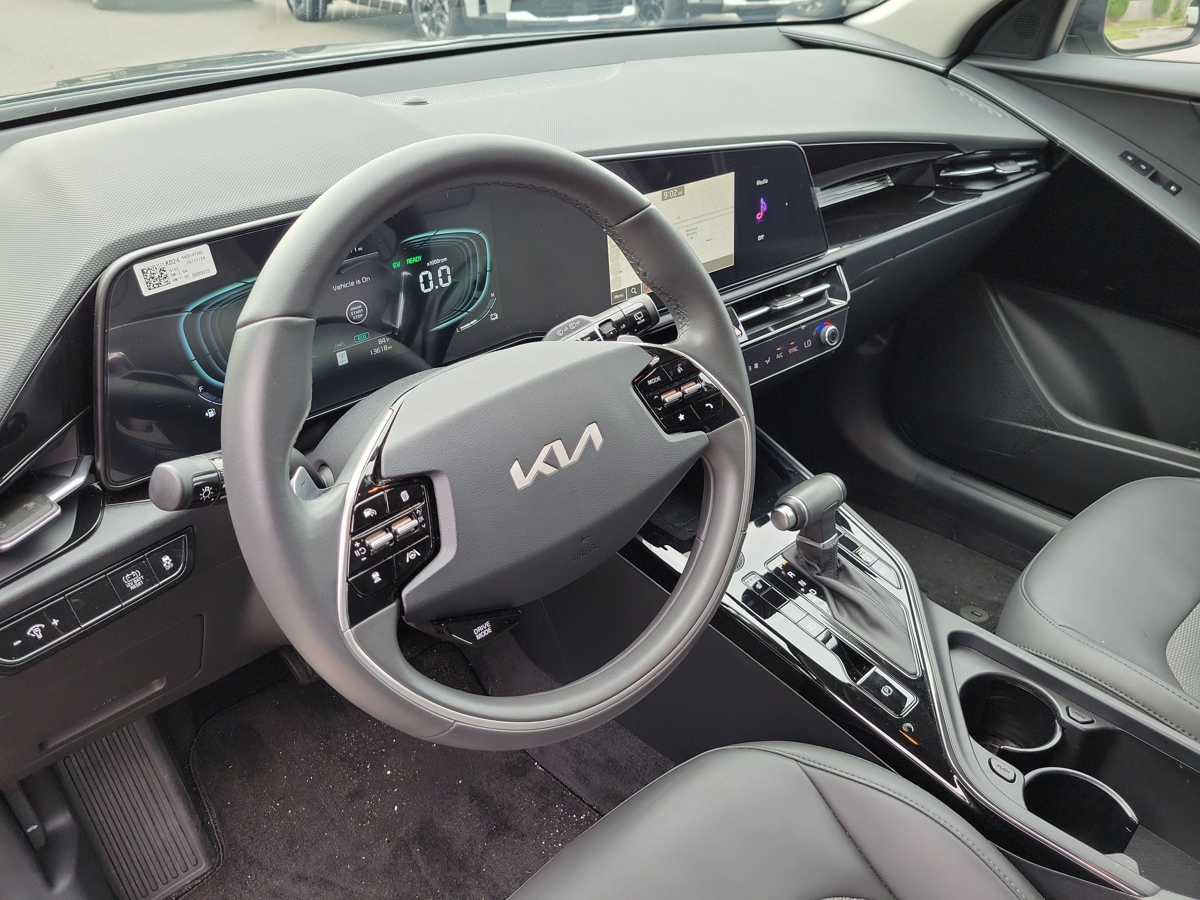 Certified 2025 Kia Niro EX FWD image 20