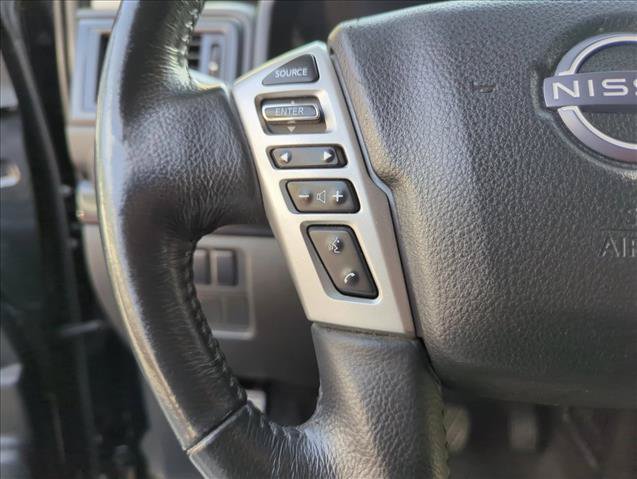 Used 2024 Nissan Titan SV w/ SV Convenience Package RWD image 16