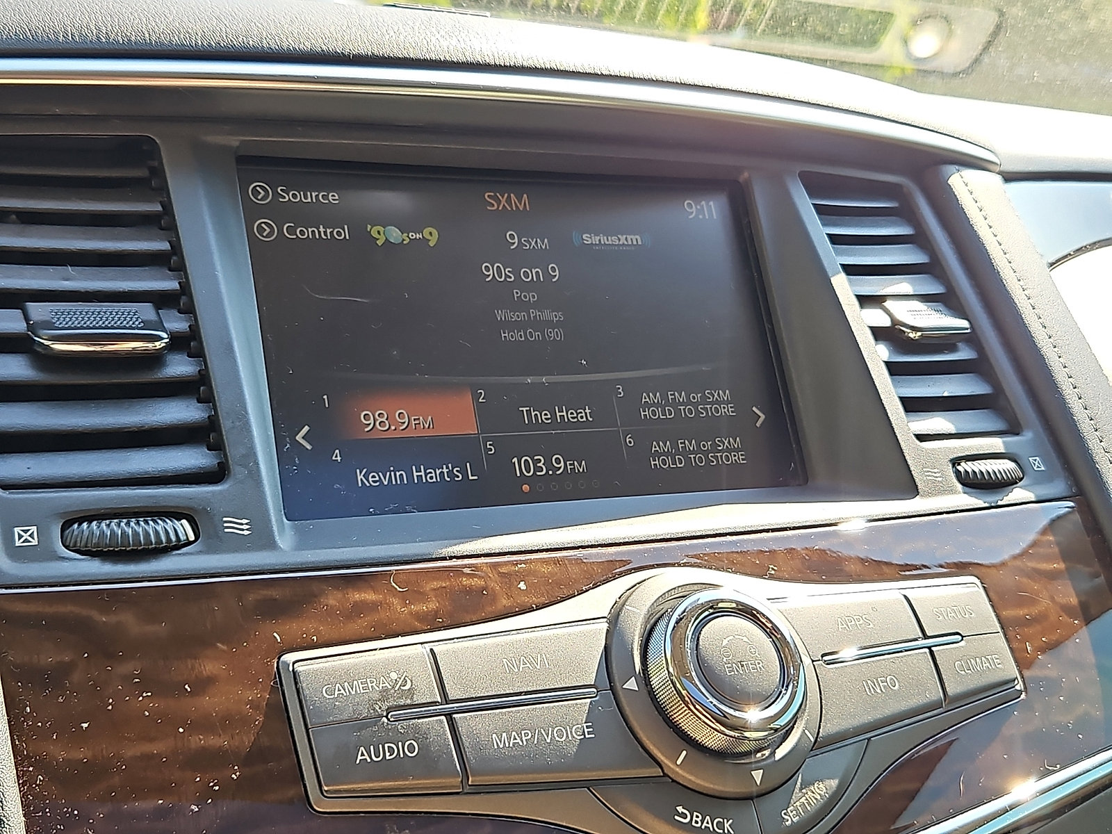 Certified 2020 Nissan Armada SL w/ Premium Package AWD/4WD image 18