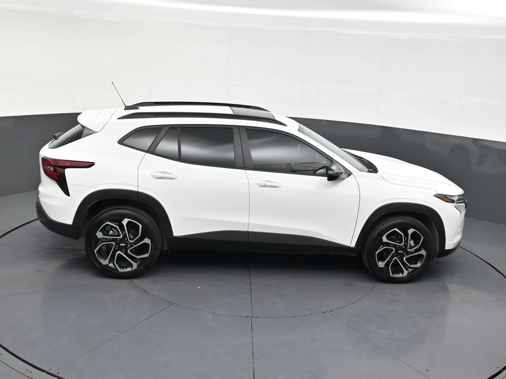 Used 2025 Chevrolet Trax ACTIV w/ Driver Confidence Package FWD image 14