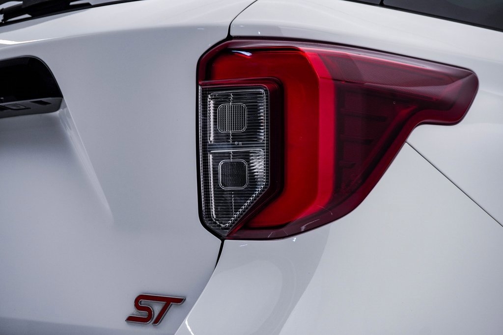 Used 2020 Ford Explorer ST w/ ST Street Pack image 12
