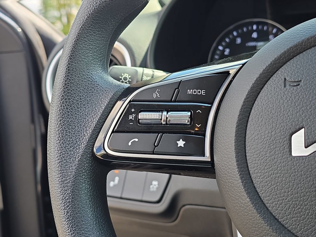 Certified 2023 Kia Forte LXS w/ LXS Technology Package FWD image 11