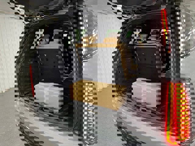 New 2026 Cadillac Escalade IQL Sport 2 image 19